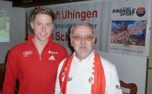 Juniorenweltmeister Alexander Ketzer mit Vorstand Willi Hahner; Bild: SSFC