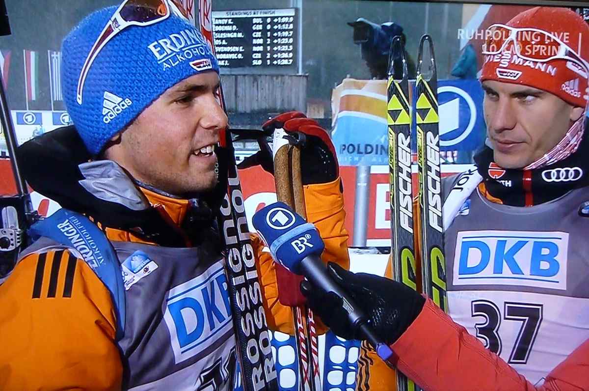 Simon Schempp und Arnd Peiffer beim Interview; Bildquelle: ARD/ZDF