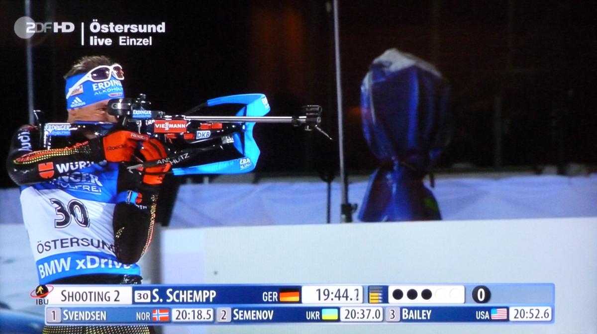 Zweites Schießen im Stehen; Bildquelle: ARD/ZDF